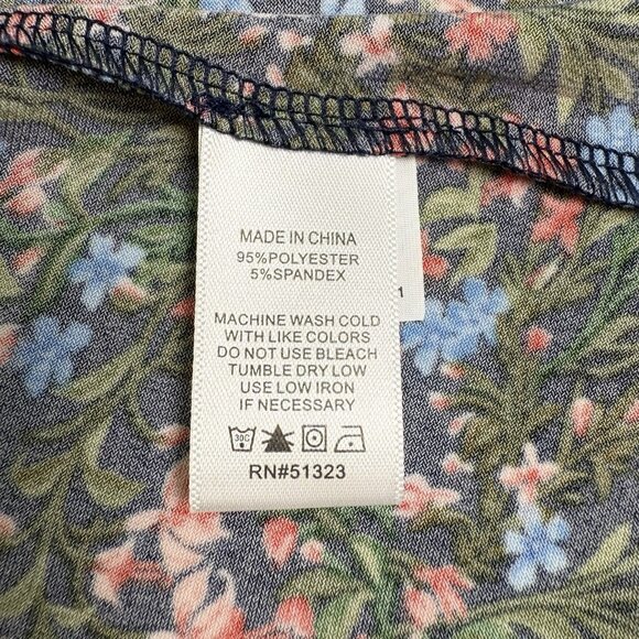 CeCe Floral Roman Tie Short Sleeve Knit Top Sz M NWT - Picture 10 of 12